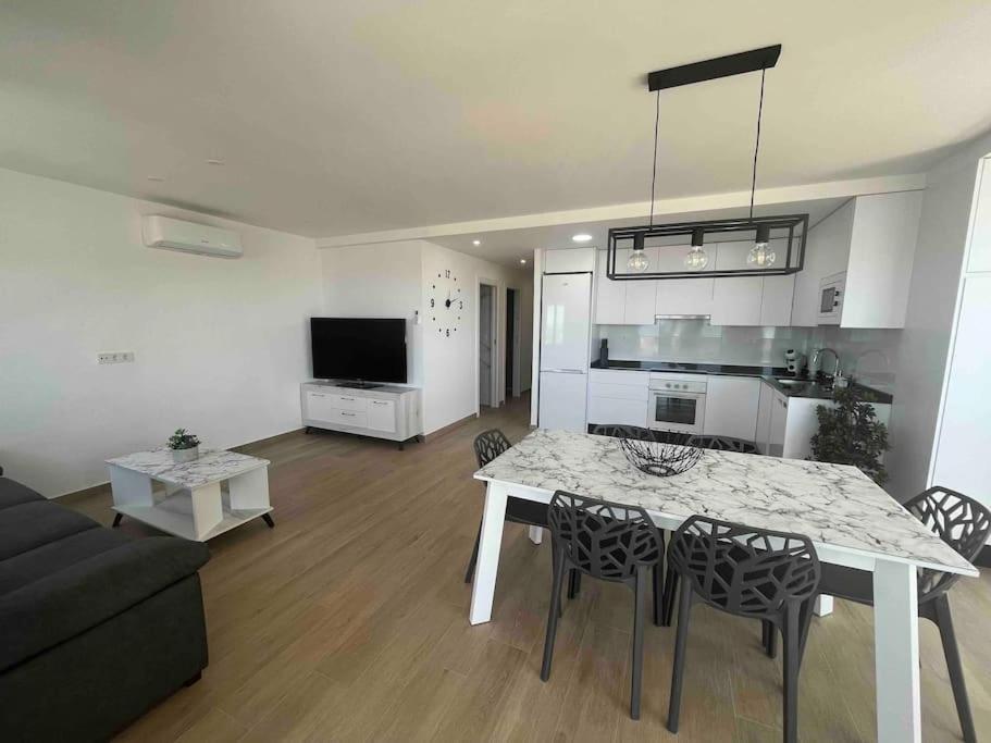 Apartamento Con Preciosas Vistas A Pie De Playa 圣波拉 外观 照片